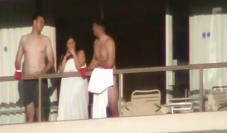 Masseur مشتریان خود را عکس سکسی مامان جون تا حد امکان راحت کرد.