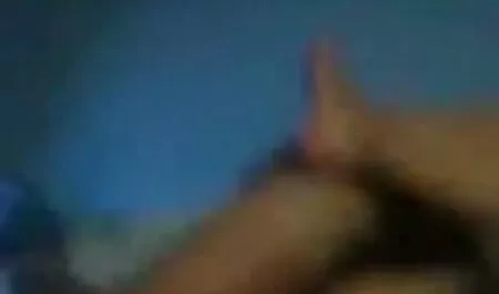 روسی ماهرانه دختر را به ارگاسم داستان سكسي كس و كير می کشاند