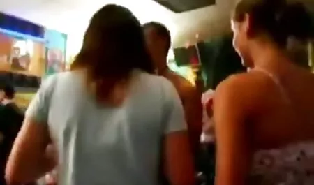 Busty آسیایی لعنتی عکس شهوتی سکسی درست روی نیمکت
