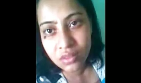 مادر دختر خود را با معشوق خود اغوا می داستان سكسي باعكس کند