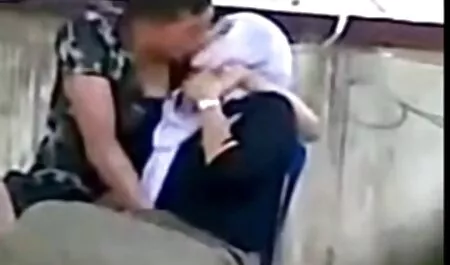 زیبا فاک شده مندی فلورس یک مودار بالغ را داستان و کلیپ سکس بلعید