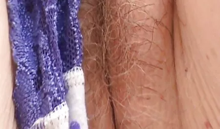 جوجه داستان سکسی با عکس Busty در خارج انگشت است